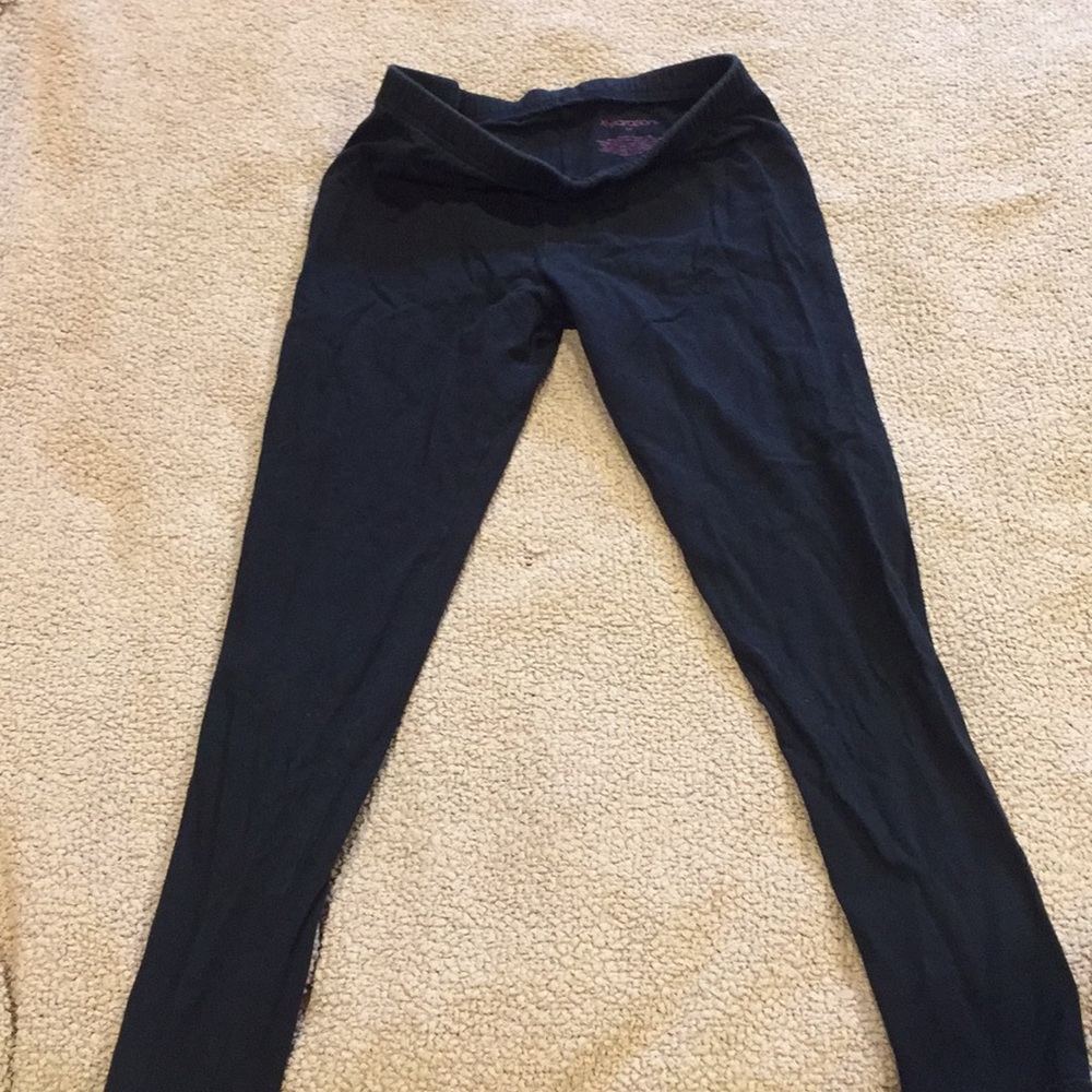 Black leggings